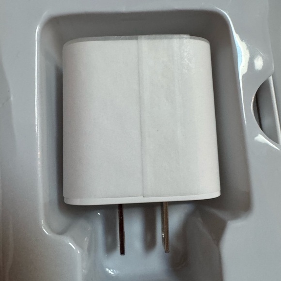 IPhone Accessories Gift Box - Picture 6 of 11